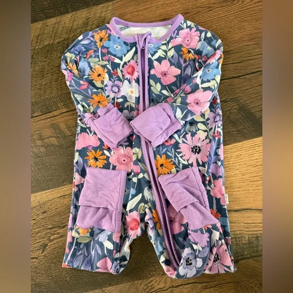 Little Sleepies DUSK BLOOMS Floral
Zippy Footie - Picture 3 of 5